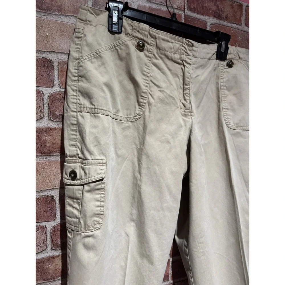 Chaus Capri Pants Womens Size 14 Beige 100% Cotton Chinos Cargo Pockets Mid Rise